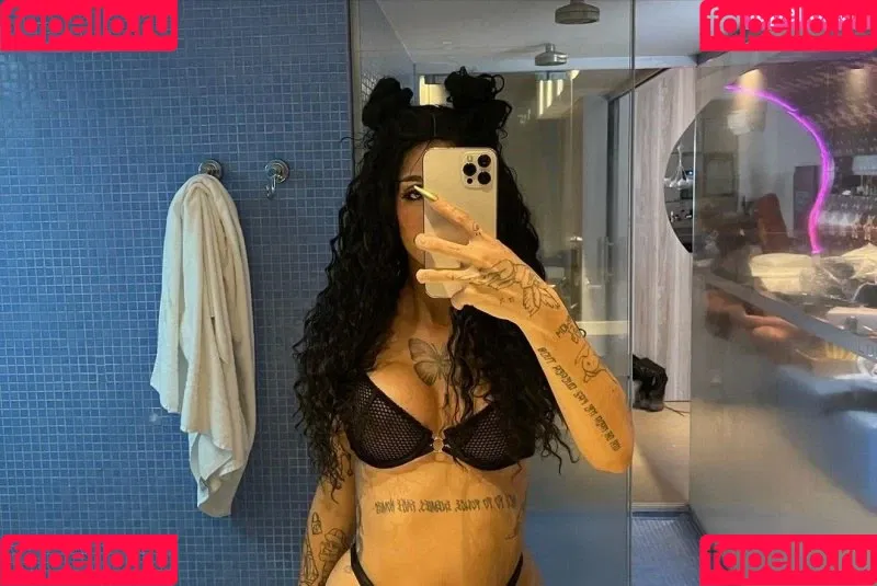 AZZY Onlyfans Photo Gallery 