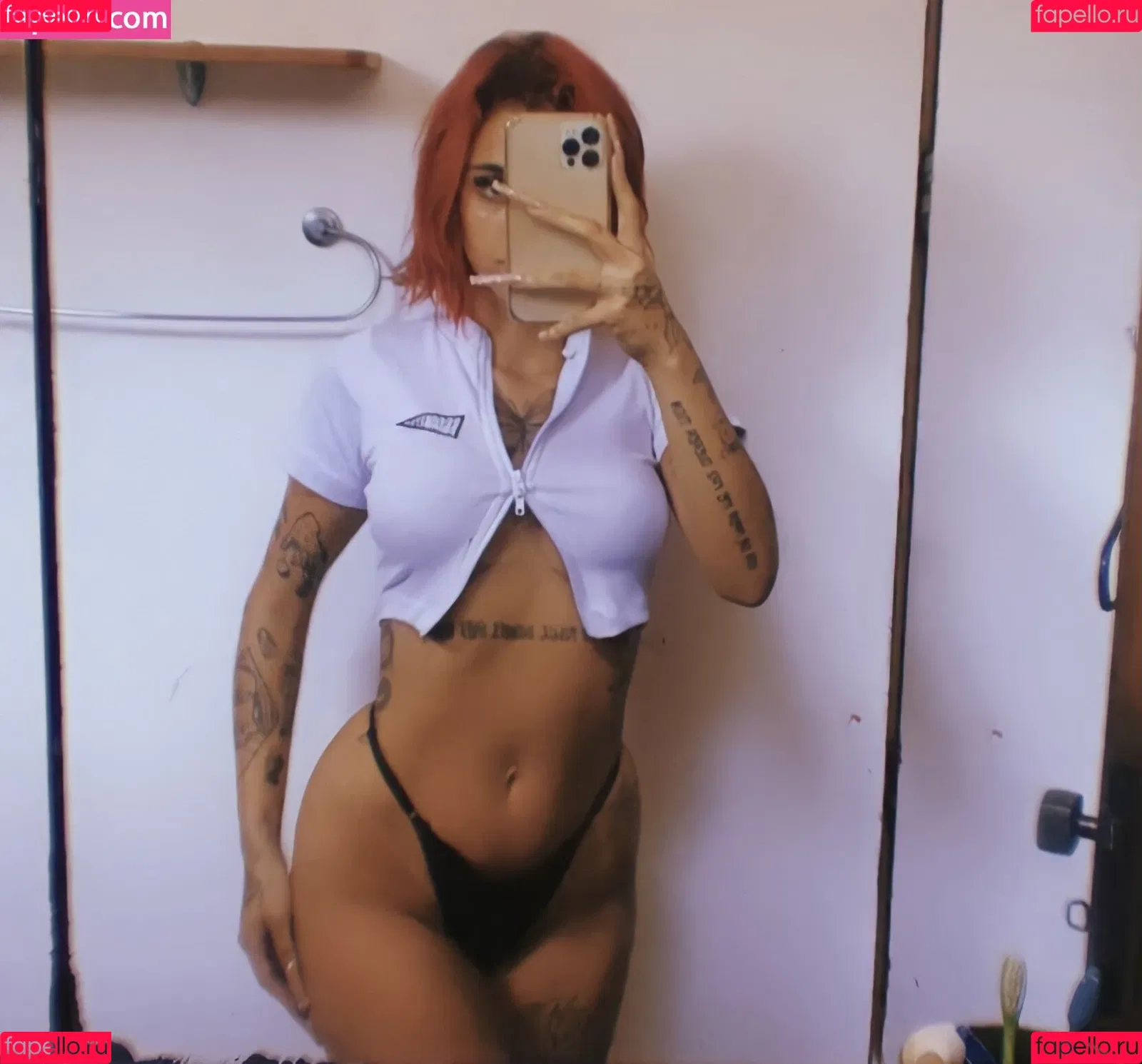 AZZY Onlyfans Photo Gallery 