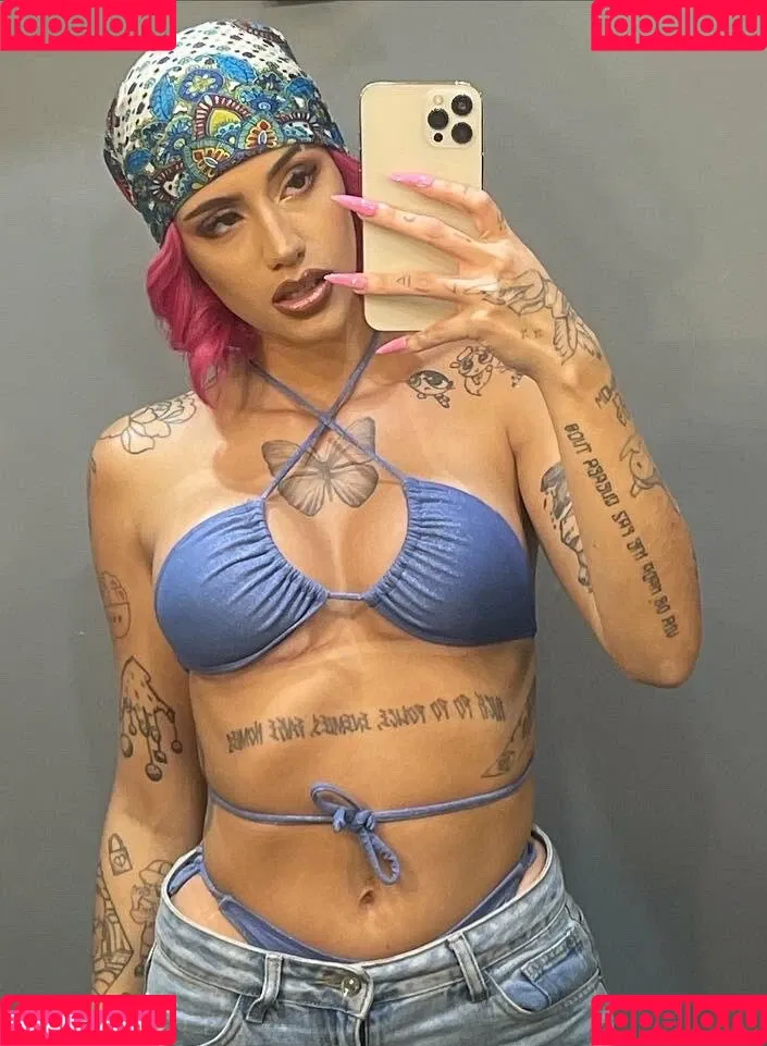 AZZY Onlyfans Photo Gallery 