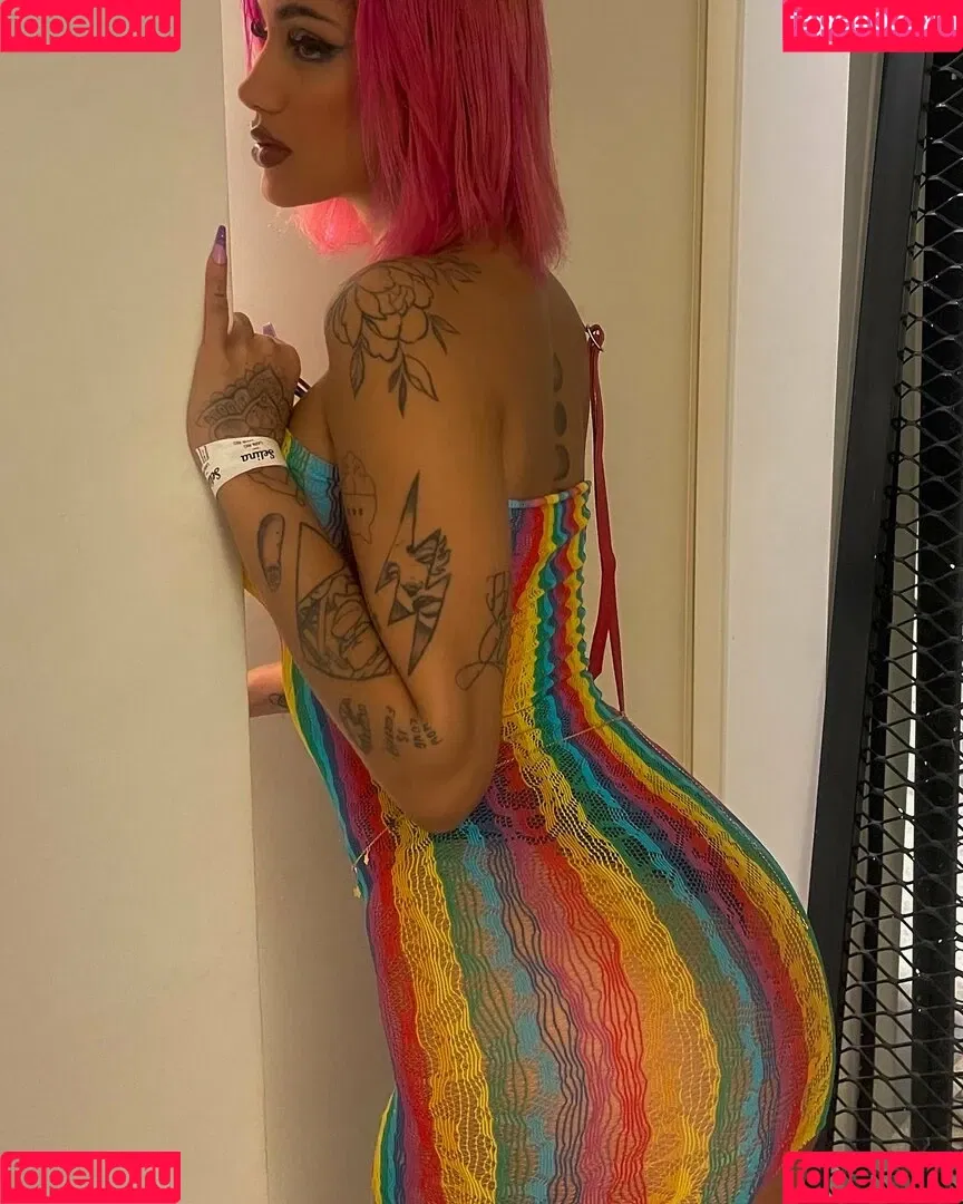 AZZY Onlyfans Photo Gallery 