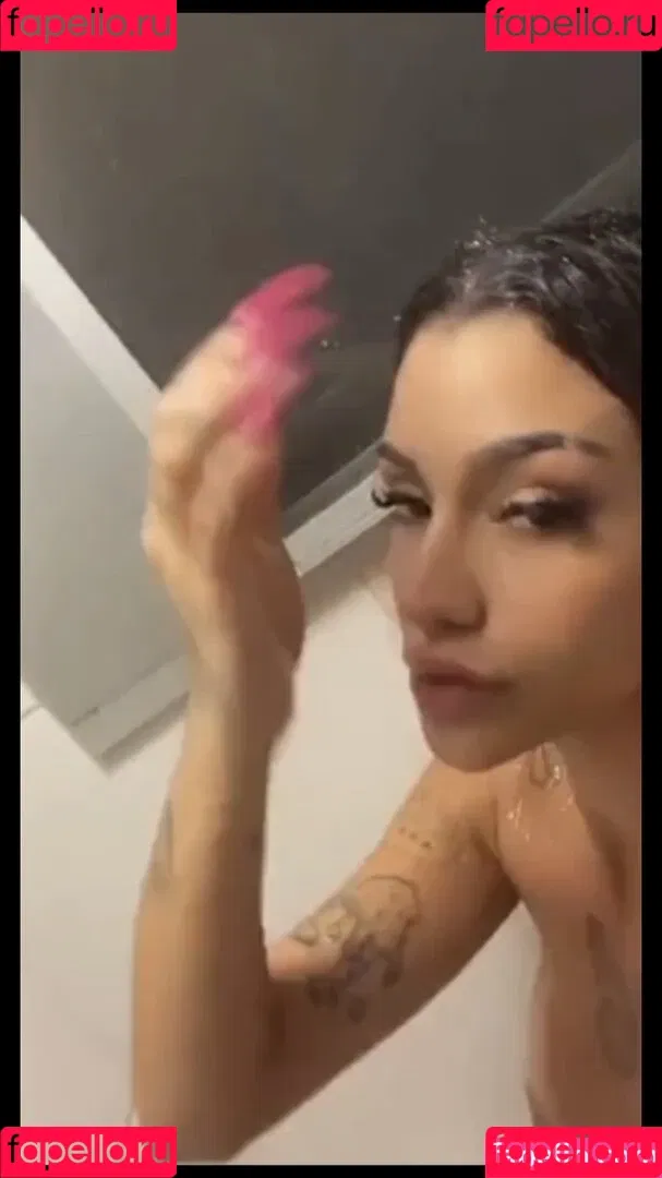 AZZY Onlyfans Photo Gallery 