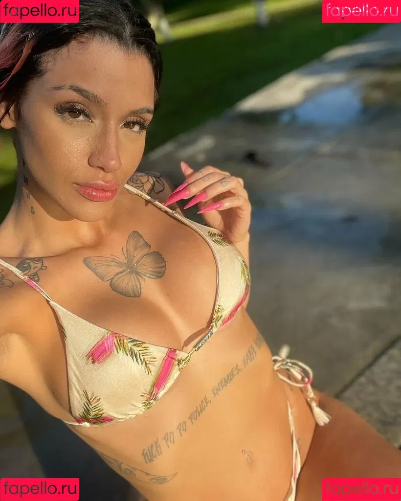 AZZY Onlyfans Photo Gallery 
