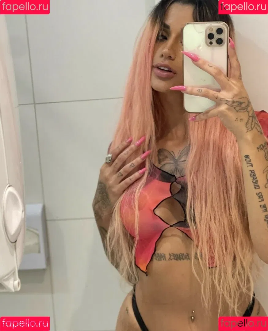 AZZY Onlyfans Photo Gallery 