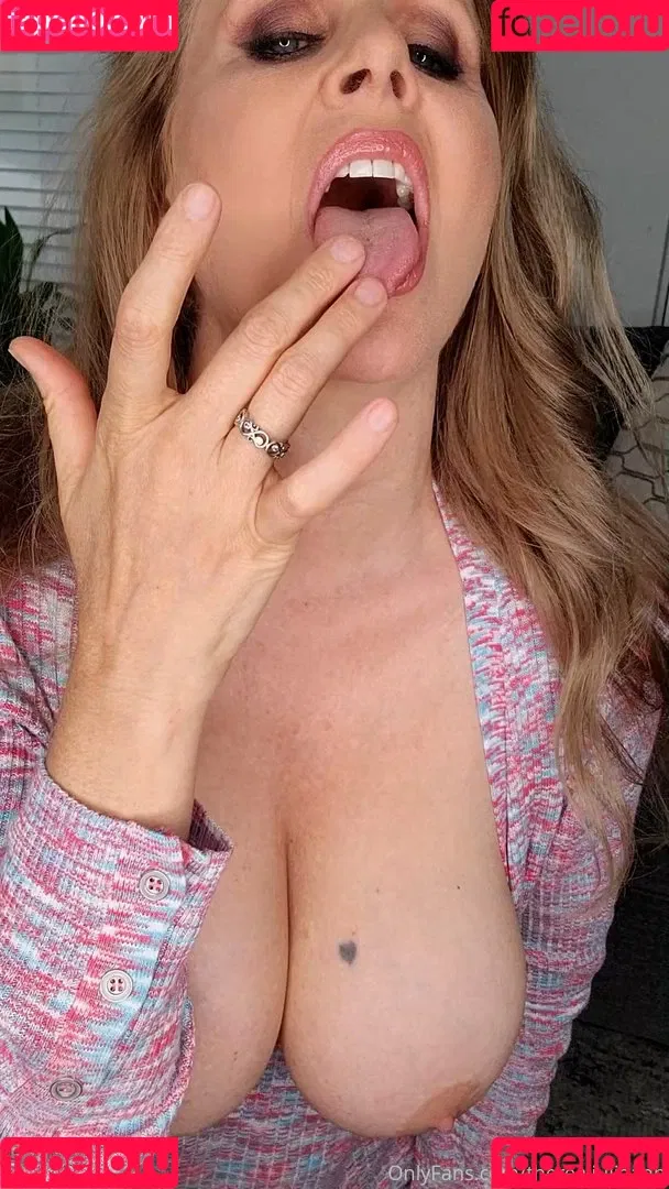 Julia Ann Onlyfans Photo Gallery 