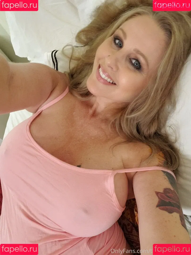 Julia Ann Onlyfans Photo Gallery 
