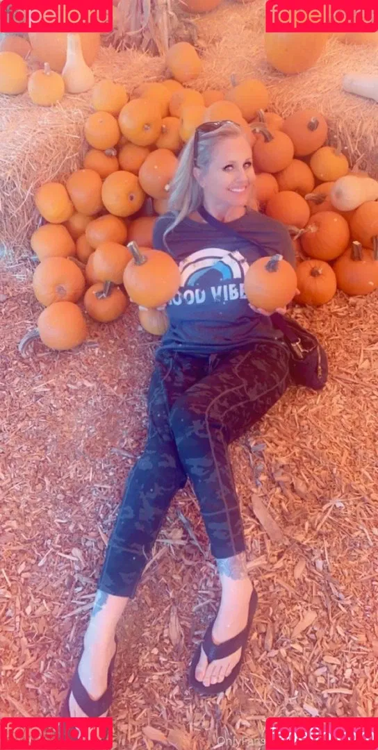 Julia Ann Onlyfans Photo Gallery 