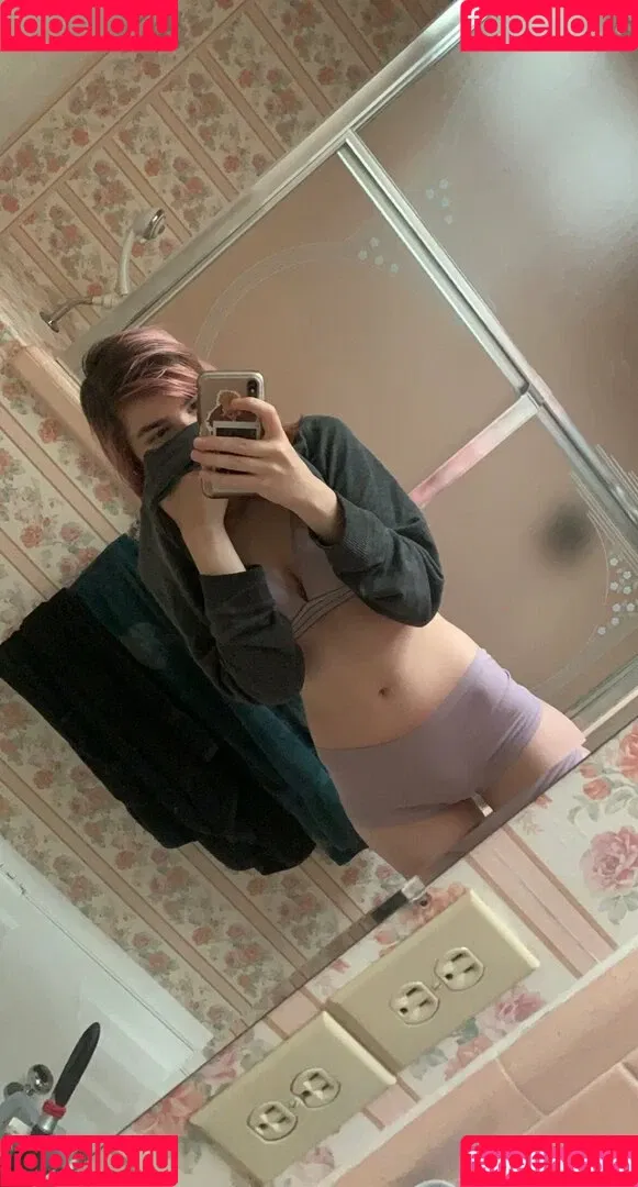 nobinova Onlyfans Photo Gallery 