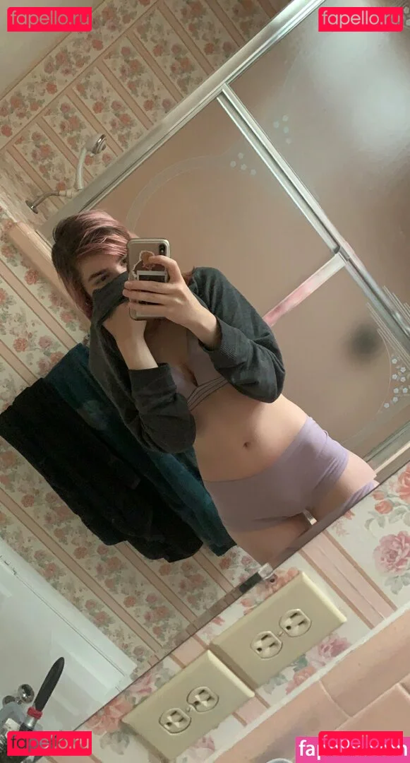 nobinova Onlyfans Photo Gallery 