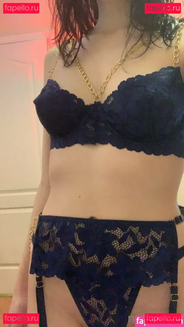 nobinova Onlyfans Photo Gallery 