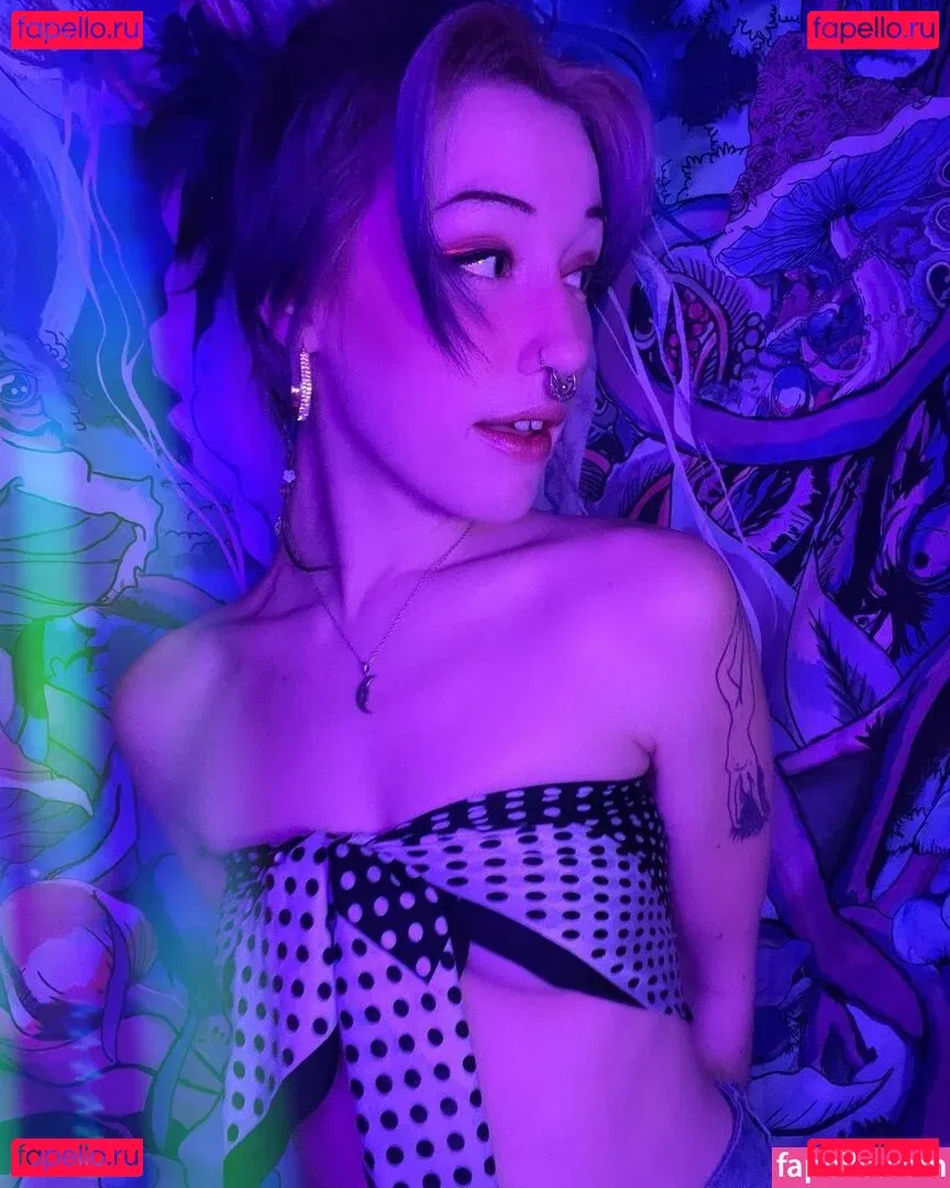 stonedsunni Onlyfans Photo Gallery 