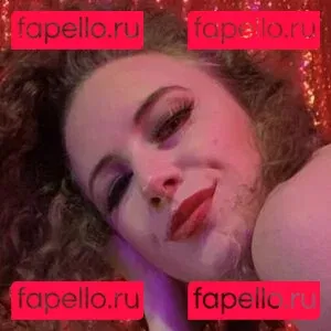 violet_de_beauvoir Onlyfans Photo Gallery 