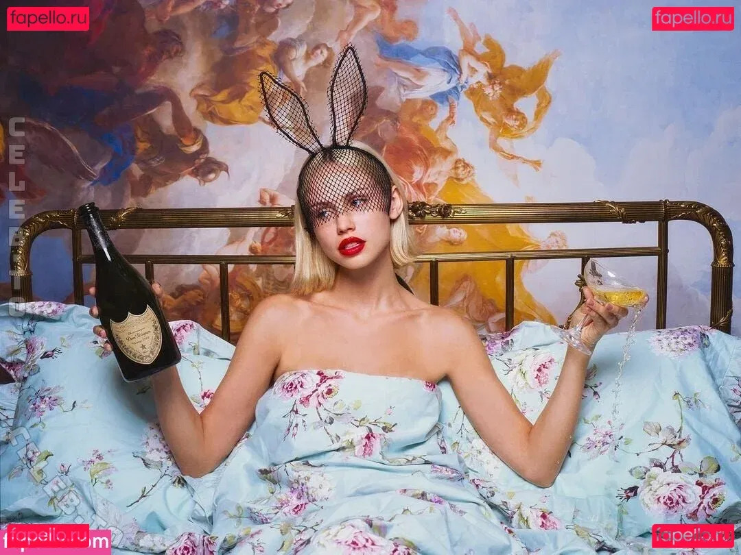 Scarlett Leithold Onlyfans Photo Gallery 