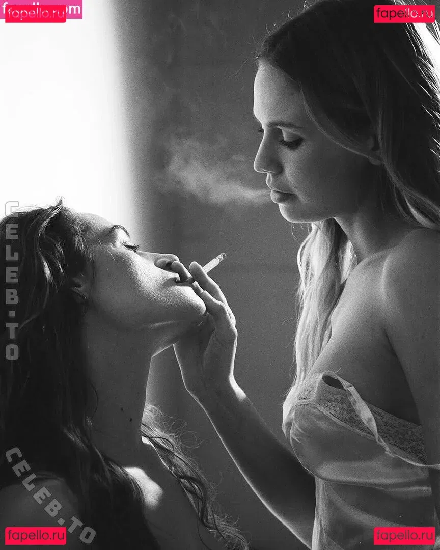 Scarlett Leithold Onlyfans Photo Gallery 