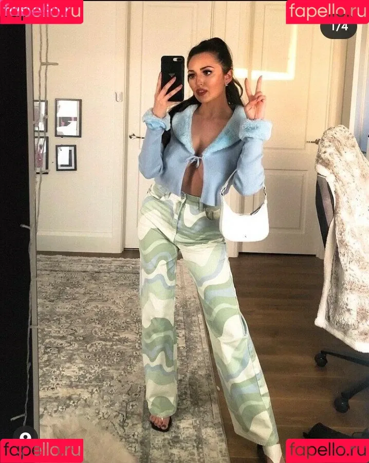 Sonia Ferraro Onlyfans Photo Gallery 