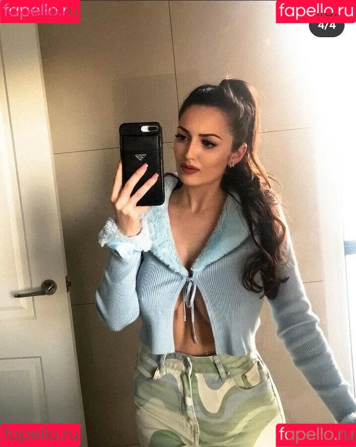 Sonia Ferraro Onlyfans Photo Gallery 