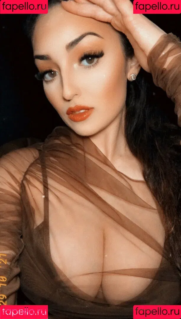 Sonia Ferraro Onlyfans Photo Gallery 