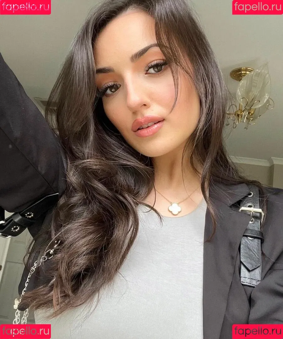 Sonia Ferraro Onlyfans Photo Gallery 