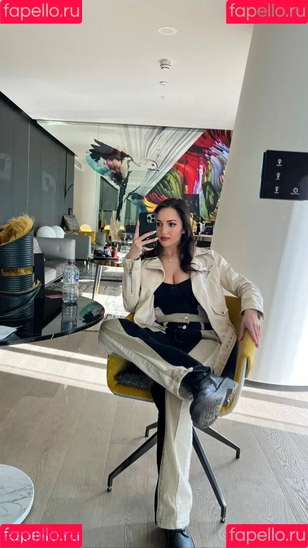 Sonia Ferraro Onlyfans Photo Gallery 