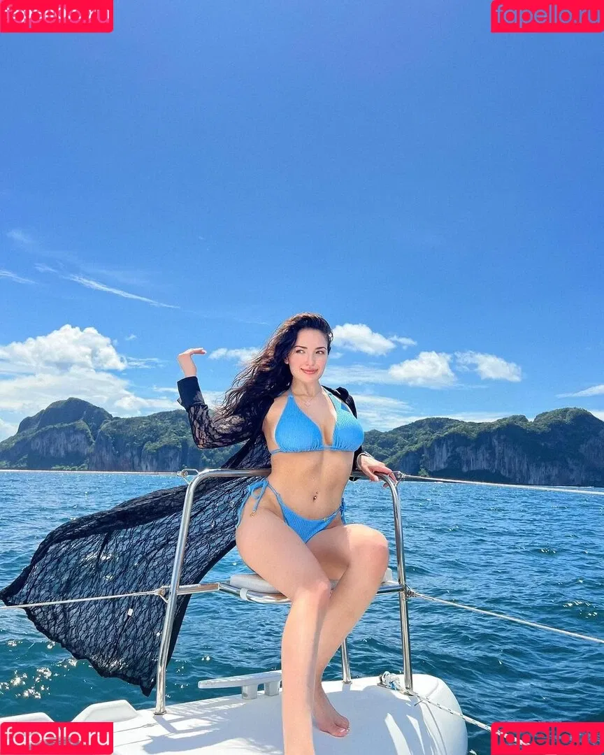 Sonia Ferraro Onlyfans Photo Gallery 