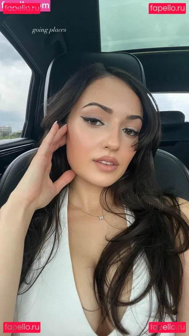 Sonia Ferraro Onlyfans Photo Gallery 