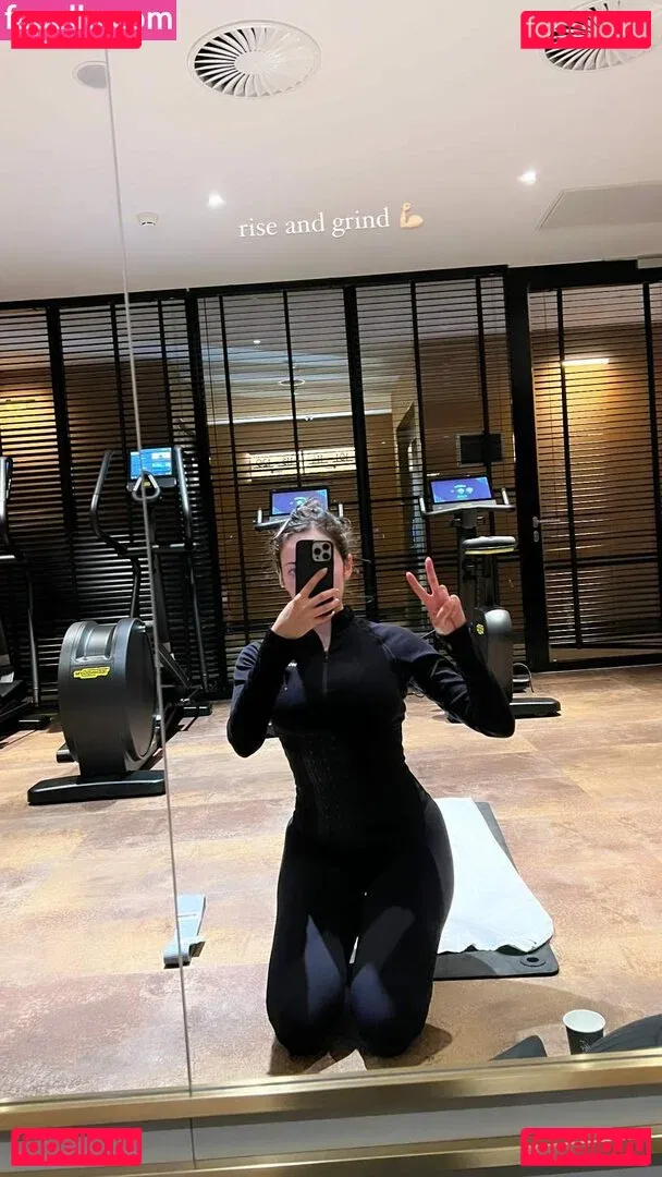 Sonia Ferraro Onlyfans Photo Gallery 