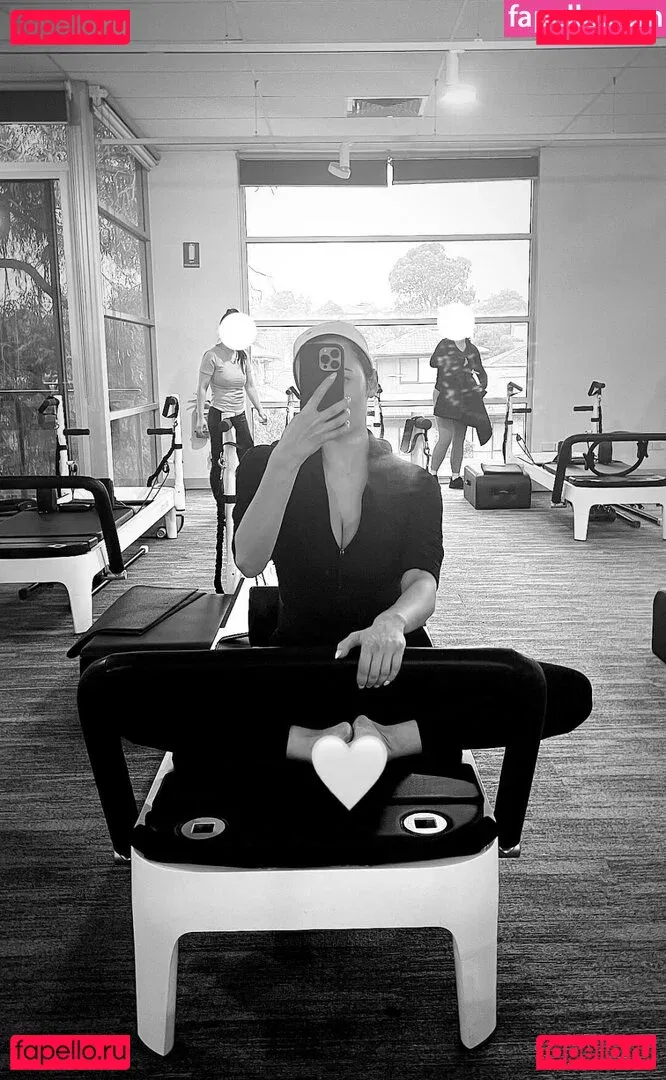 Sonia Ferraro Onlyfans Photo Gallery 