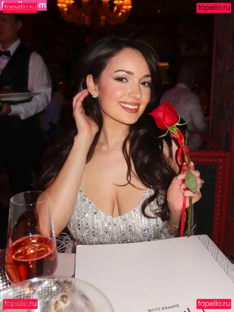 Sonia Ferraro Onlyfans Photo Gallery 