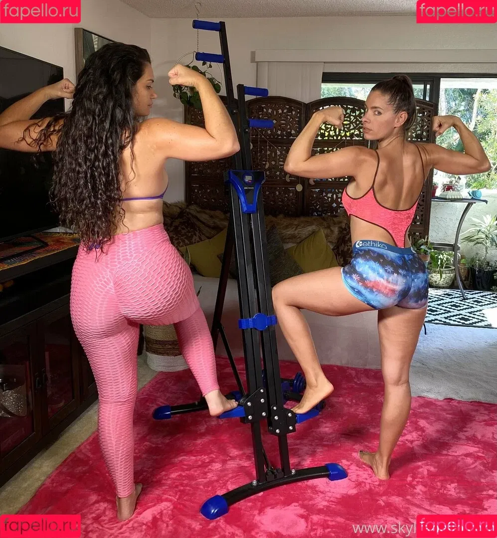 skylarrene Onlyfans Photo Gallery 