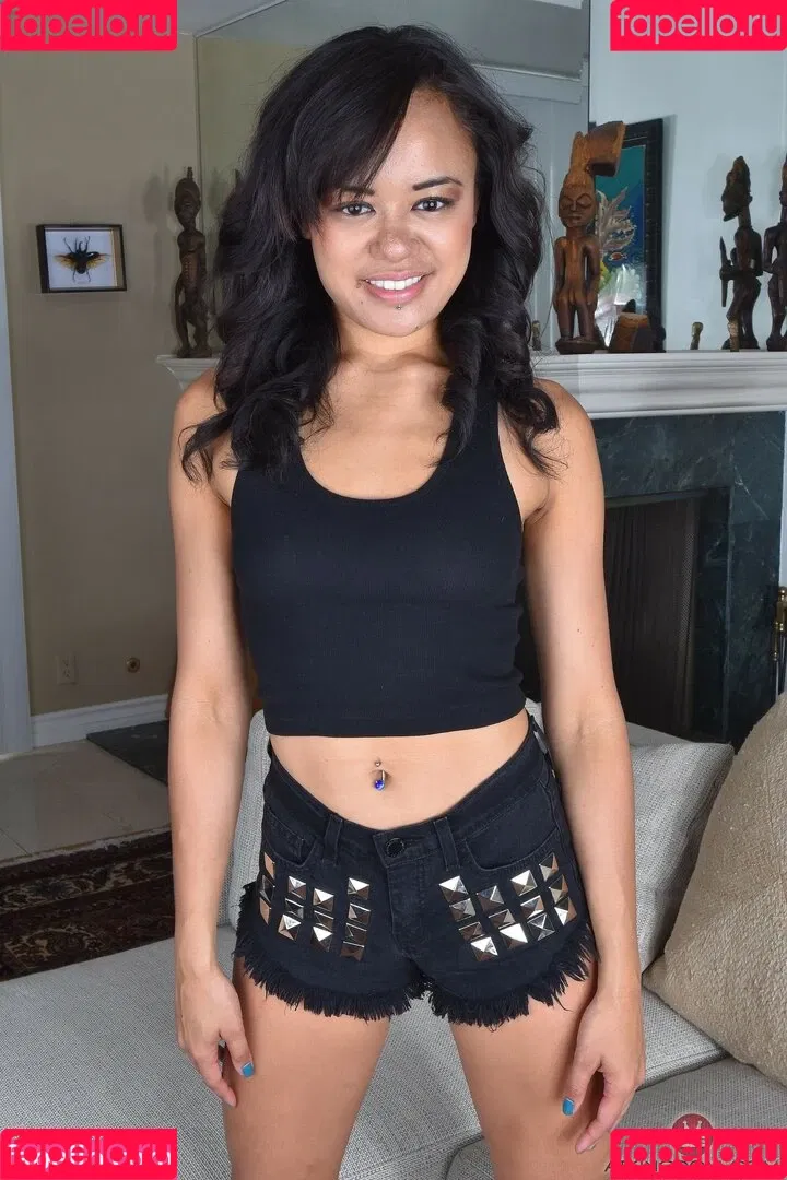 Annie Cruz Onlyfans Photo Gallery 