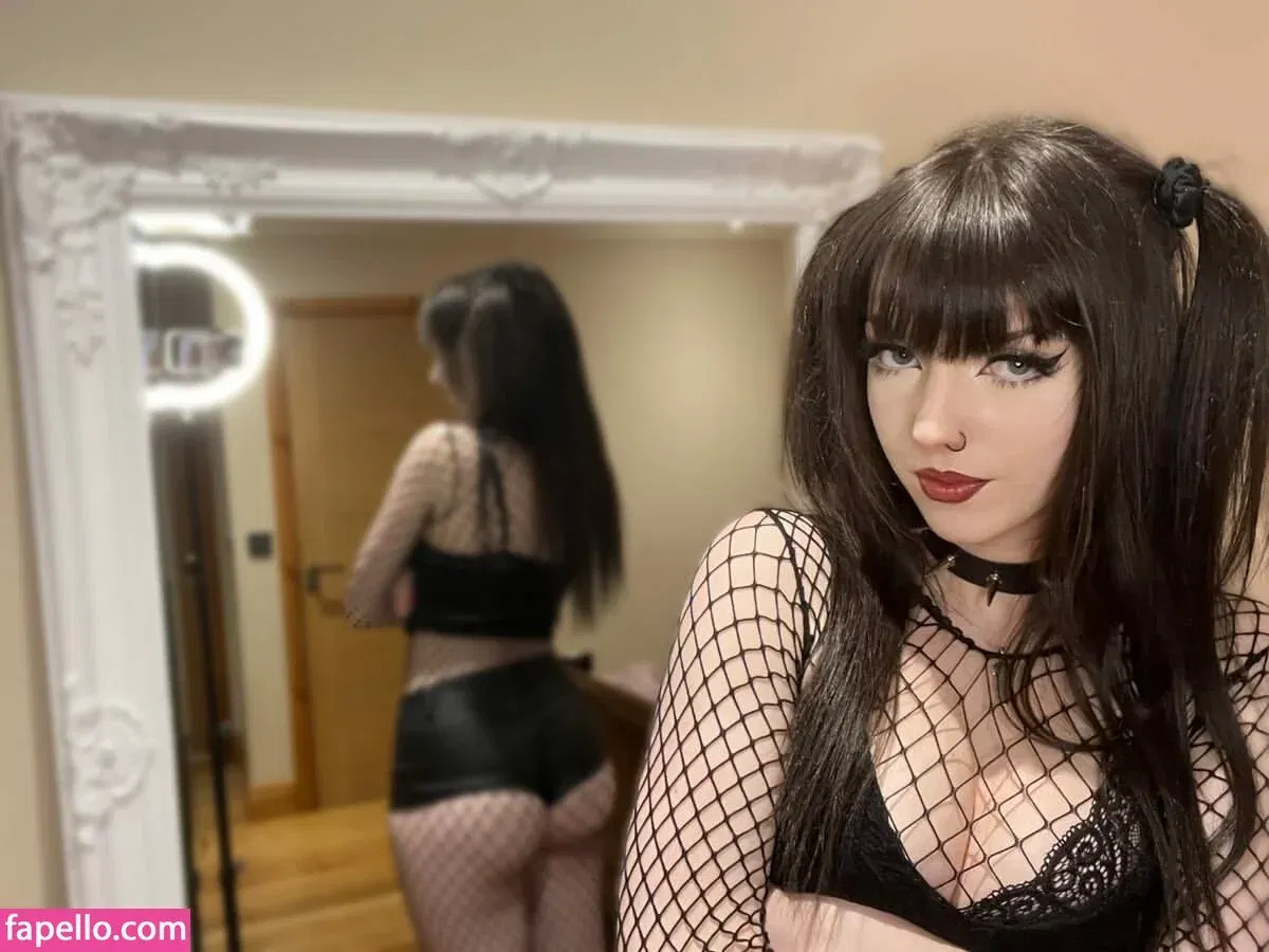 Cutiegothxo Onlyfans Photo Gallery 