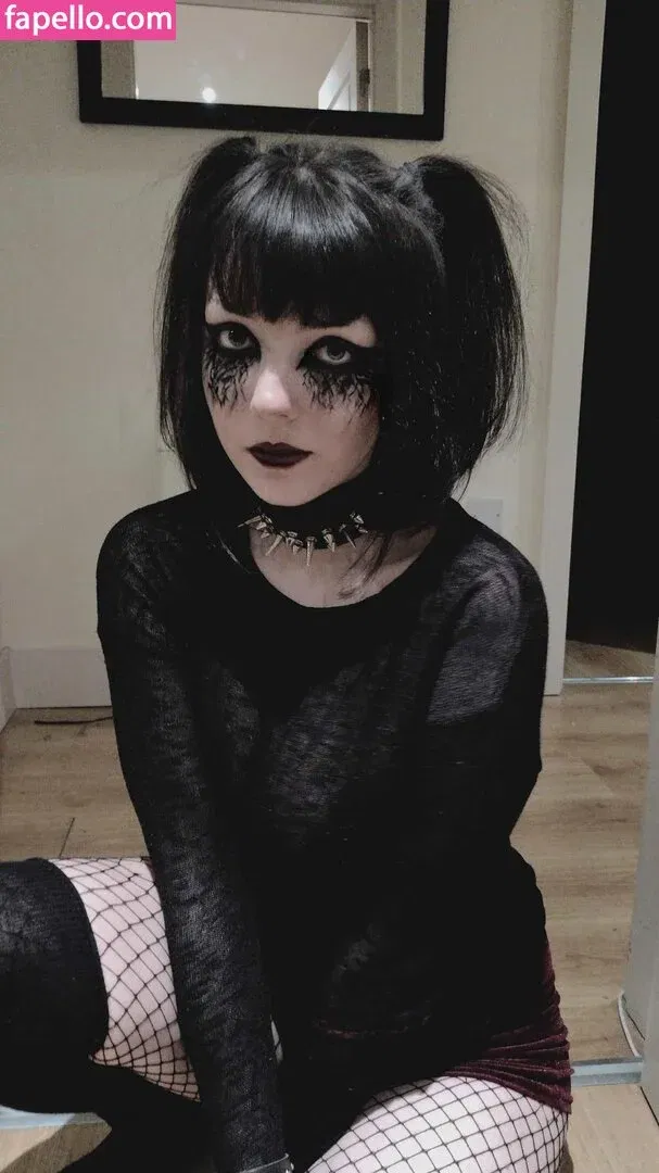 Cutiegothxo Onlyfans Photo Gallery 