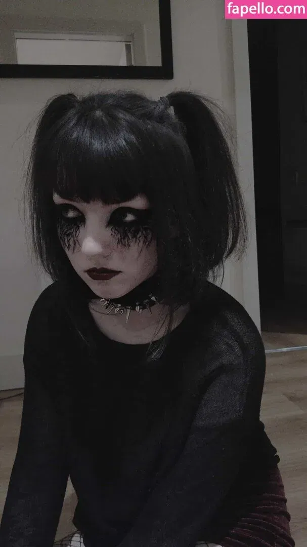 Cutiegothxo Onlyfans Photo Gallery 