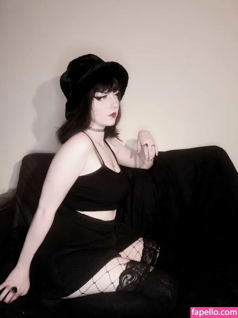 Cutiegothxo Onlyfans Photo Gallery 