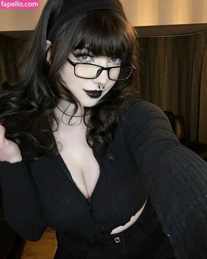 Cutiegothxo Onlyfans Photo Gallery 