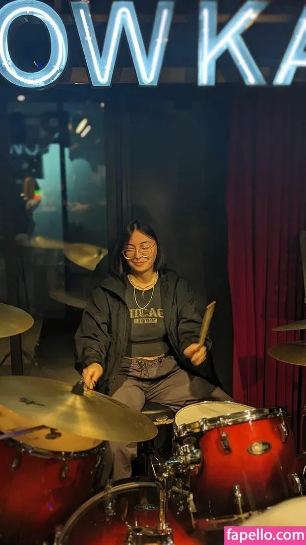 Me1adinha Onlyfans Photo Gallery 