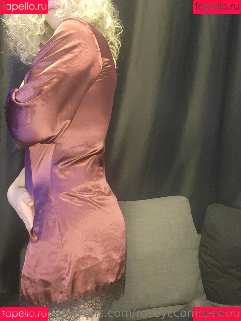 roseyccomplexion Onlyfans Photo Gallery 