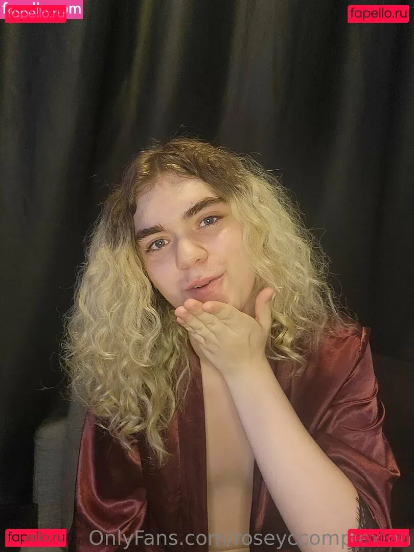 roseyccomplexion Onlyfans Photo Gallery 