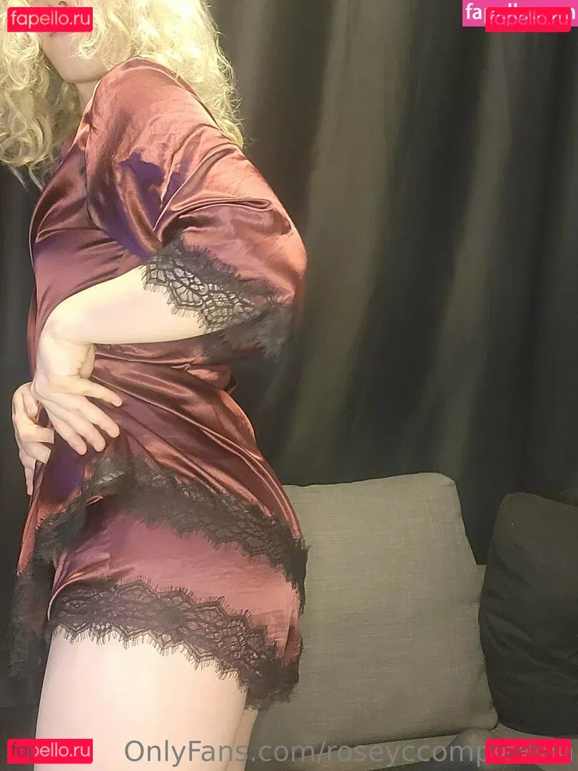 roseyccomplexion Onlyfans Photo Gallery 