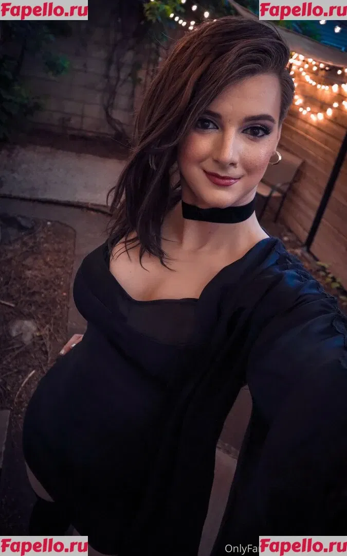 AlsoAshley Onlyfans Photo Gallery 