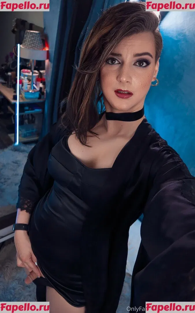 AlsoAshley Onlyfans Photo Gallery 