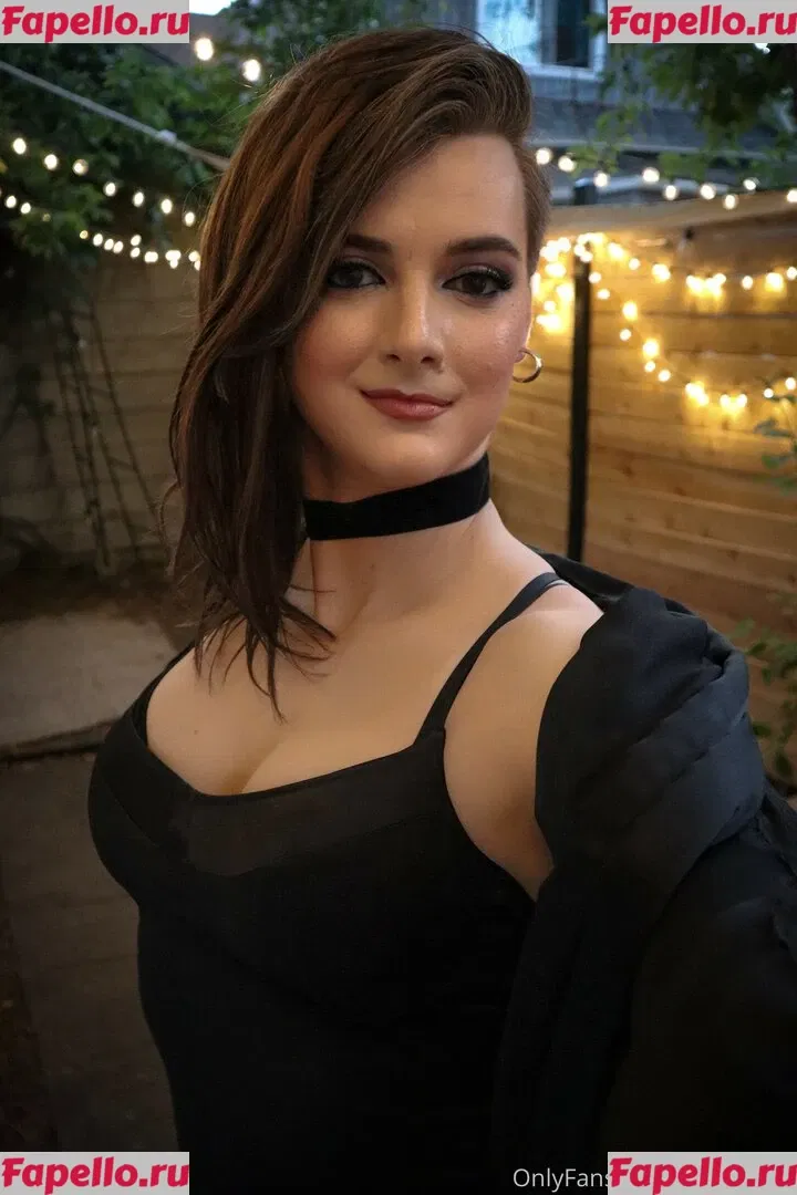 AlsoAshley Onlyfans Photo Gallery 