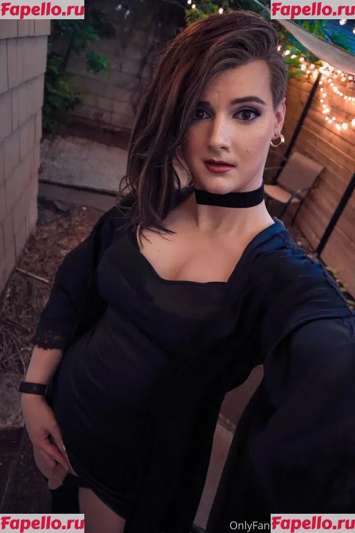 AlsoAshley Onlyfans Photo Gallery 