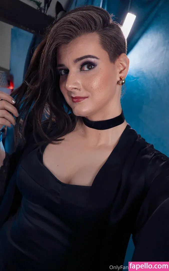 AlsoAshley Onlyfans Photo Gallery 