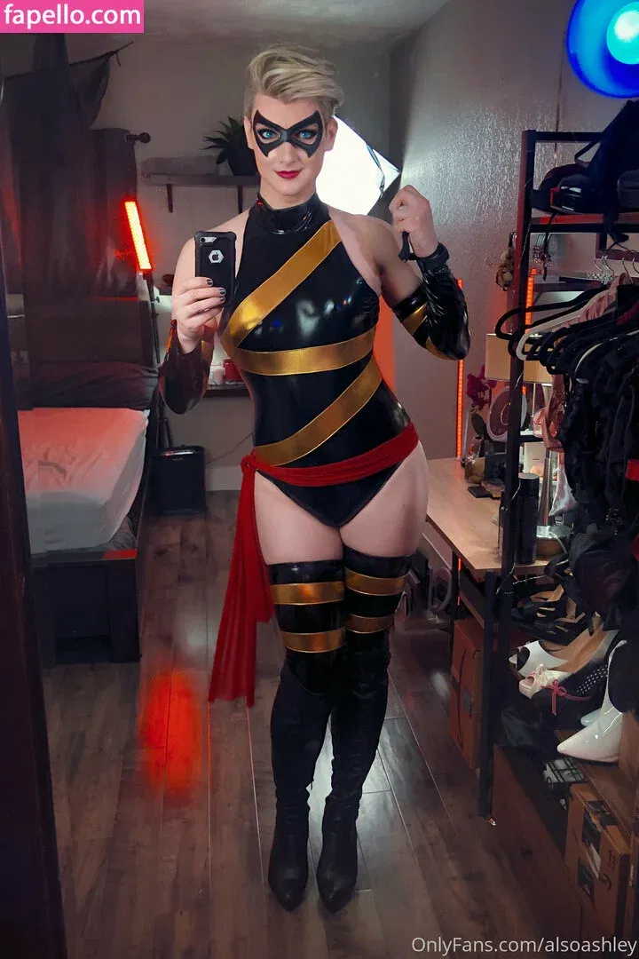 AlsoAshley Onlyfans Photo Gallery 