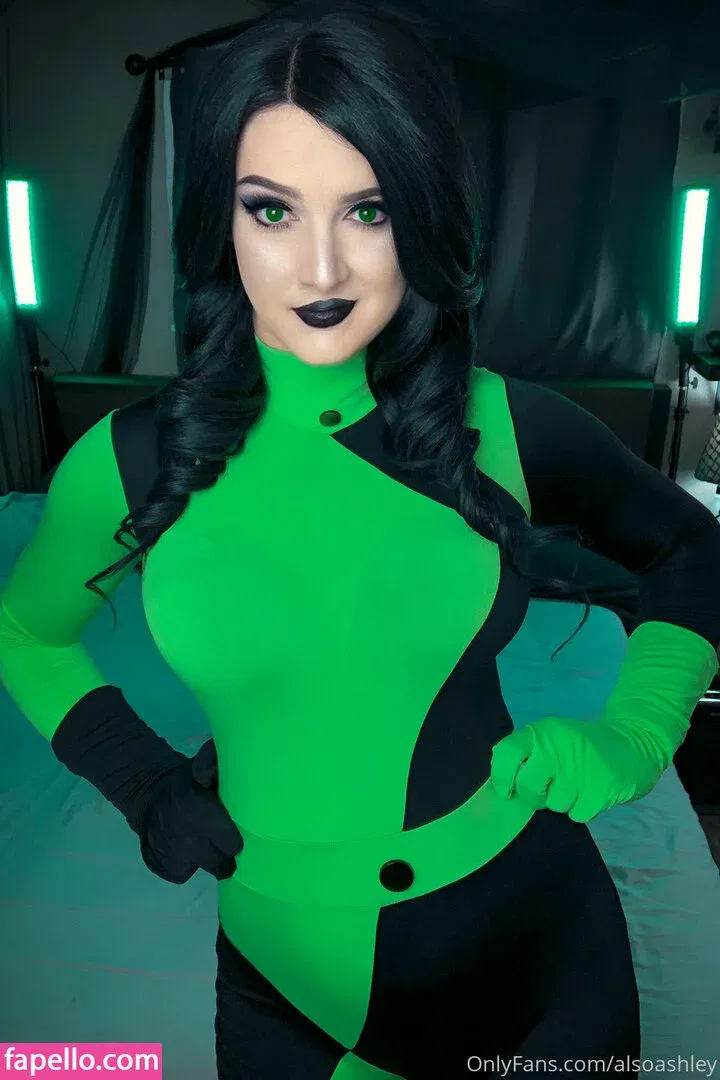 AlsoAshley Onlyfans Photo Gallery 