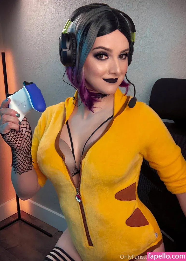 AlsoAshley Onlyfans Photo Gallery 