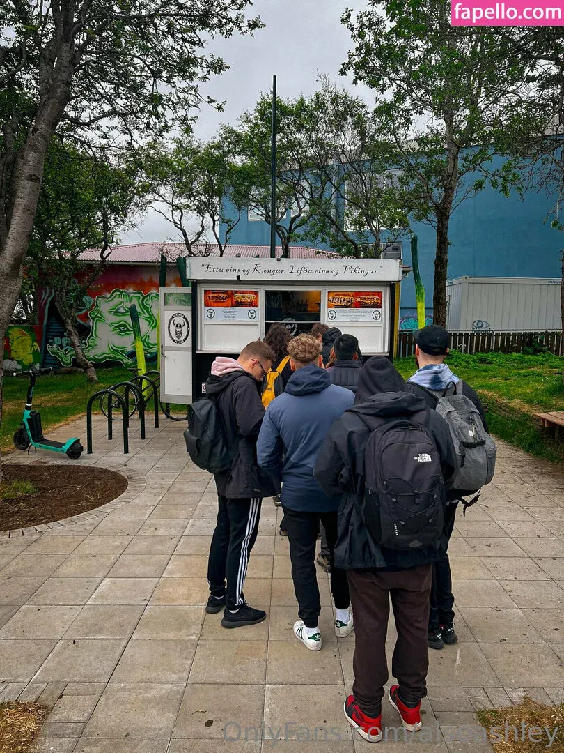 AlsoAshley Onlyfans Photo Gallery 