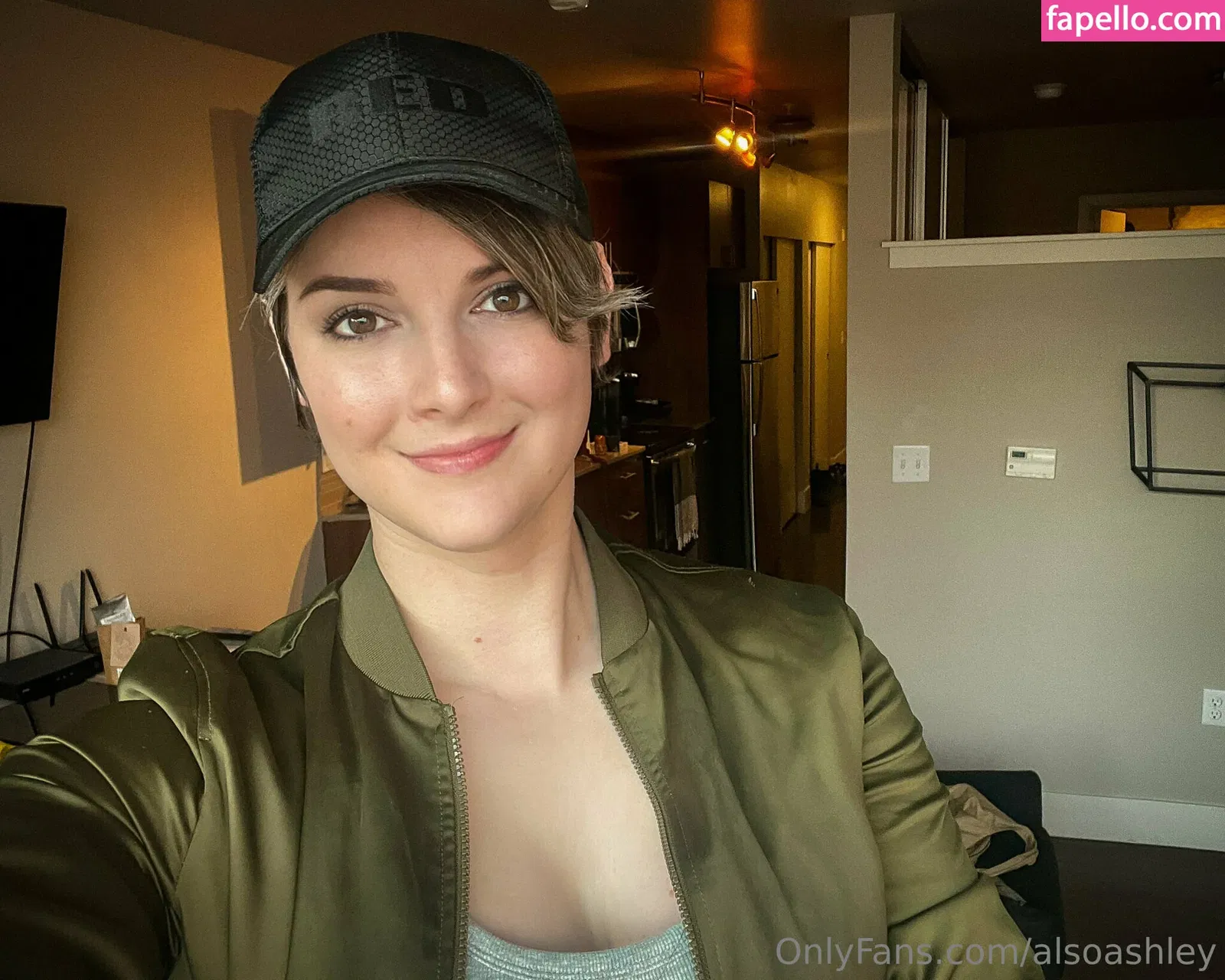 AlsoAshley Onlyfans Photo Gallery 