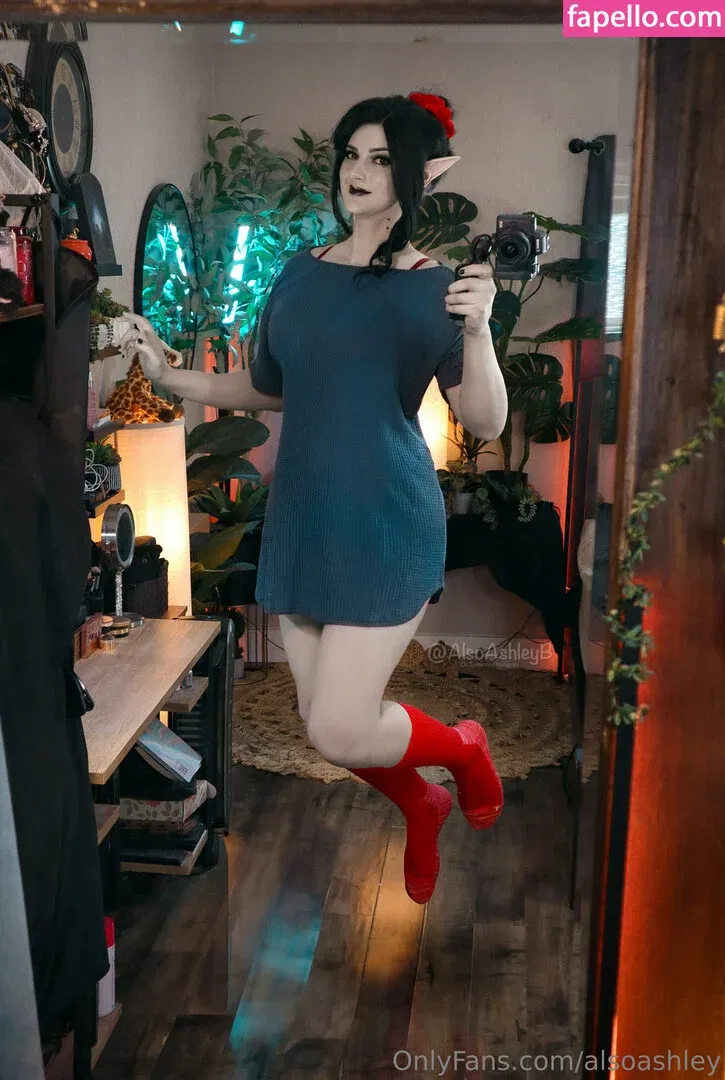 AlsoAshley Onlyfans Photo Gallery 