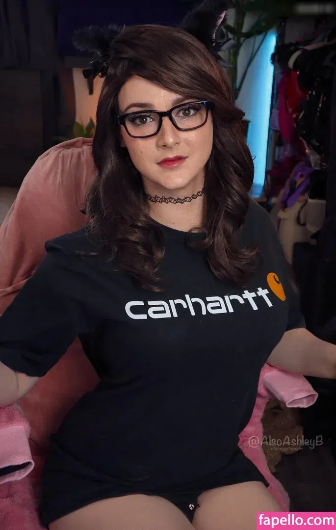 AlsoAshley Onlyfans Photo Gallery 